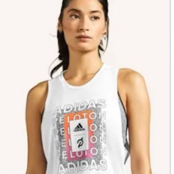 Peloton x Adidas women’s Tee, size XL - Picture 11 of 11